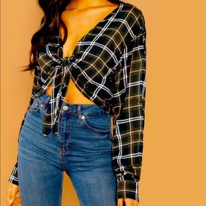 Knot front plaid crop top